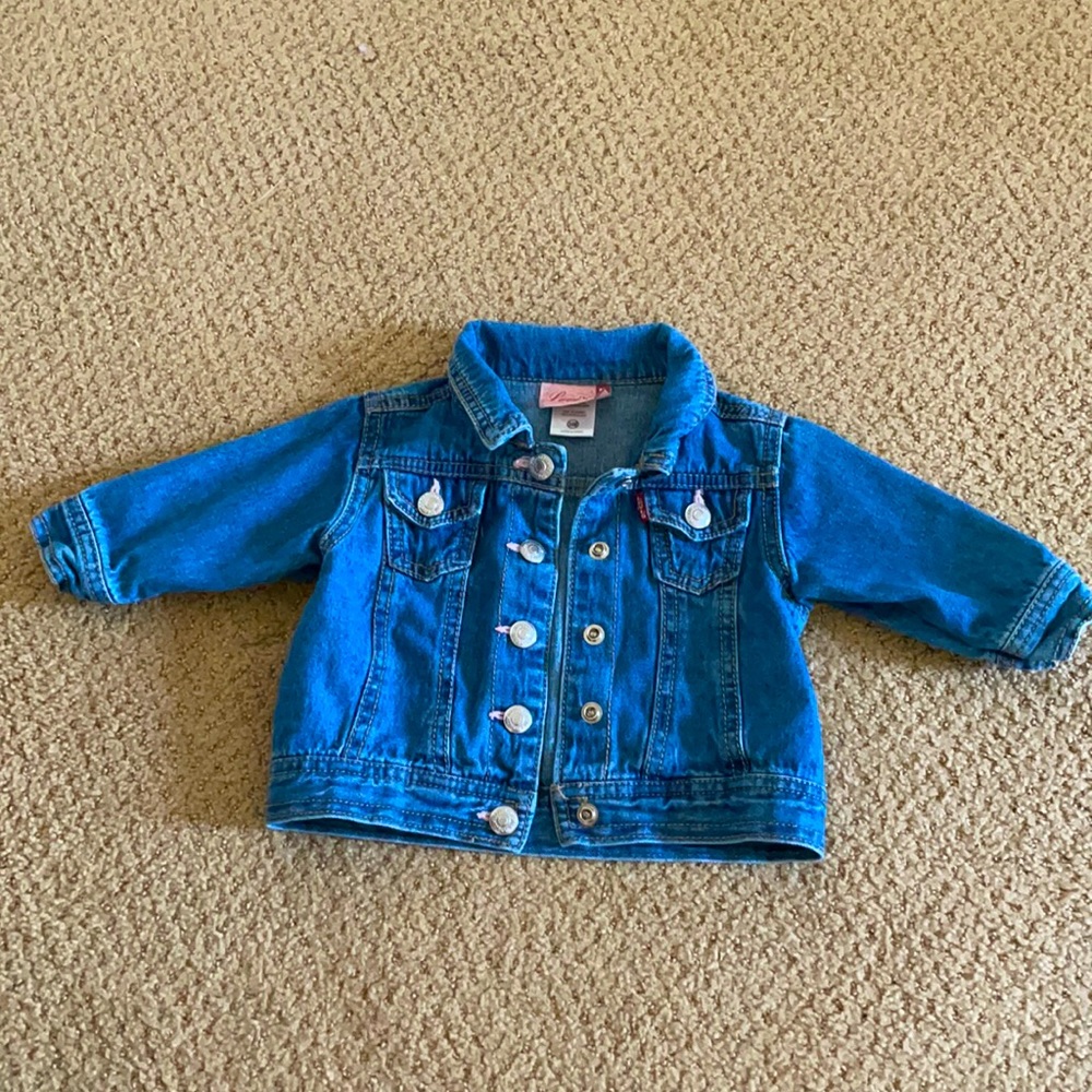 Infant Levi’s denim jacket